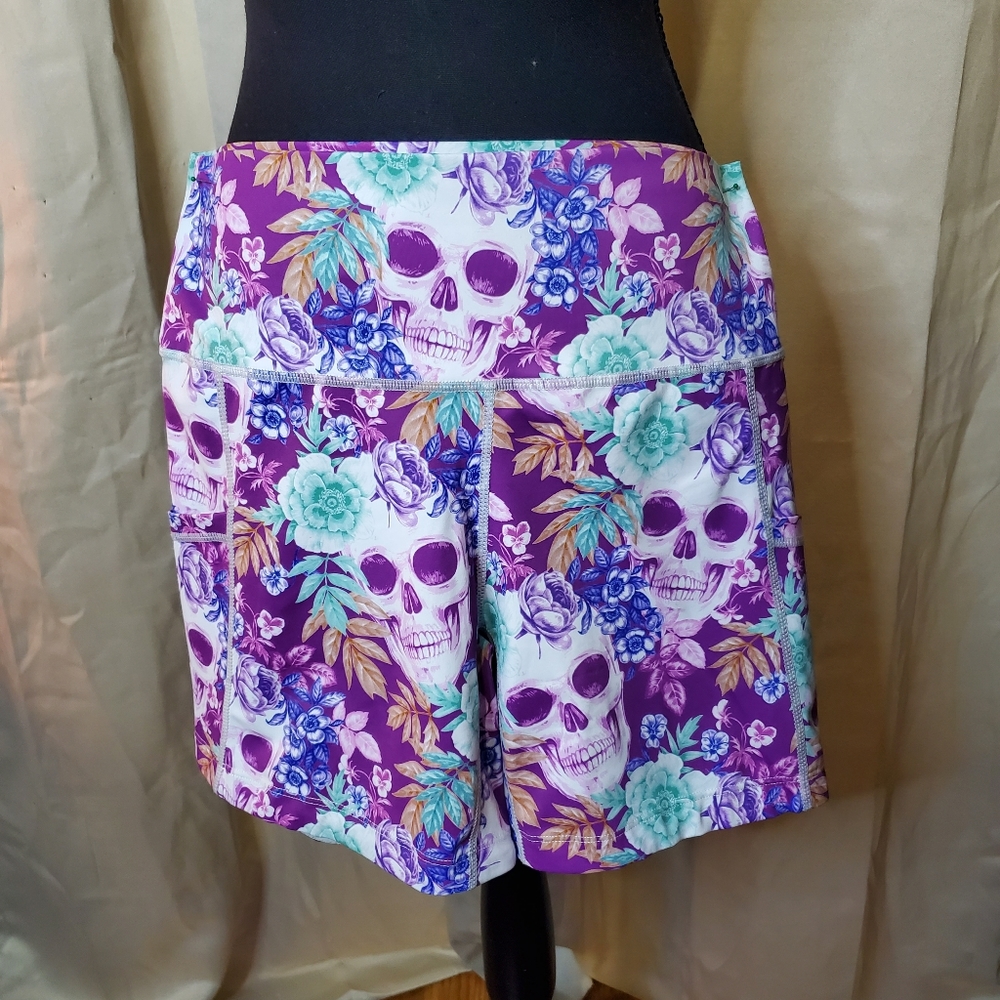 CVG Tropiskull 5" inseam shorts